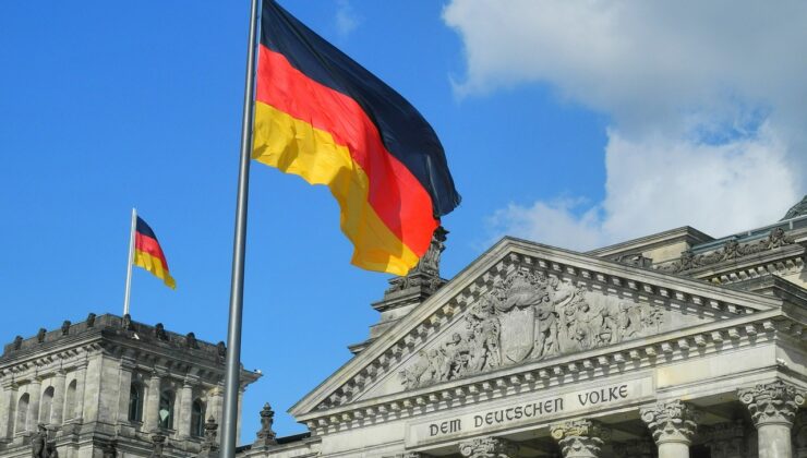 Vom „Staatsmannsein“ zur Politik: Vom „philosophischen Kulturgut“ Deutschlands zum emotionalen Niedergang!